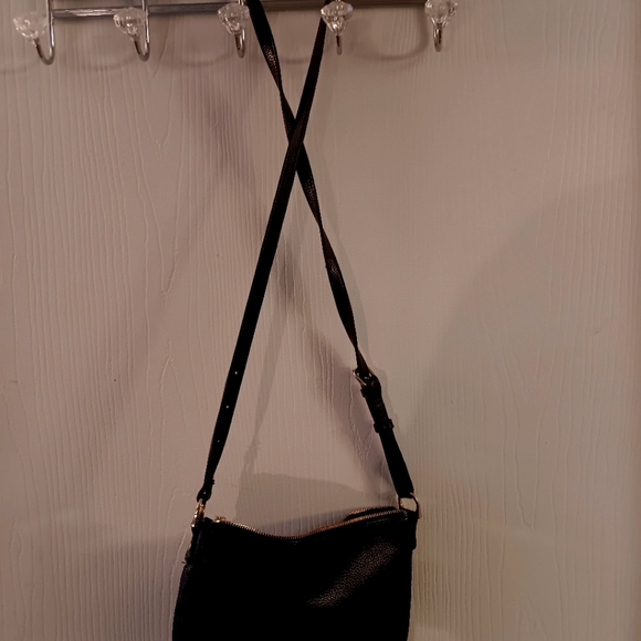 Black adjustable over the shoulder bag - Picture 2 of 6